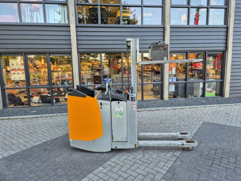 Electric forklift STILL EXD-S20 stacker