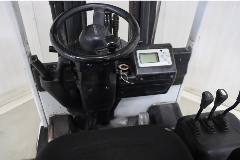 Electric forklift TCM FB20-E1