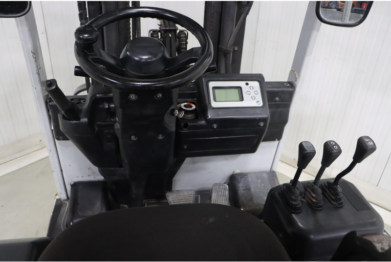 Electric forklift TCM FB20-E1