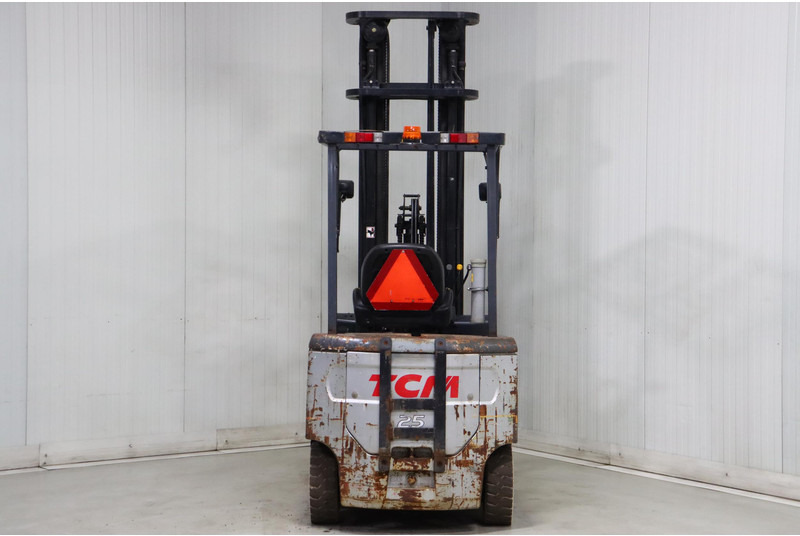 Electric forklift TCM FB25-7