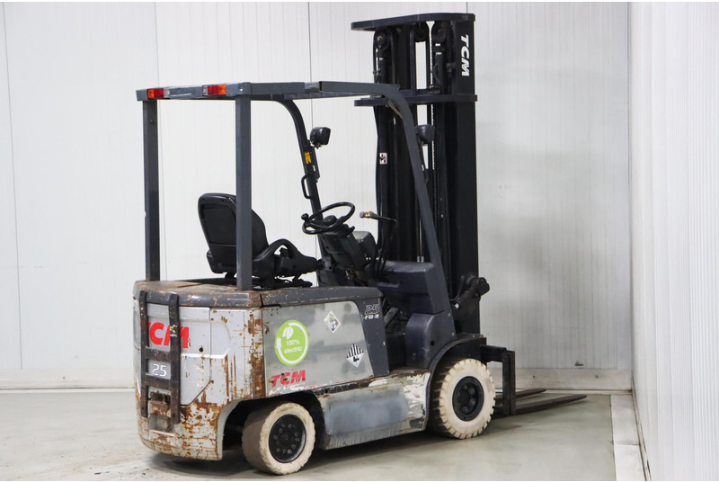 Electric forklift TCM FB25-7