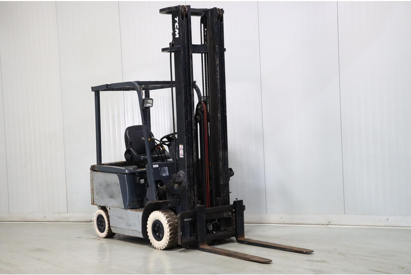 Electric forklift TCM FB25-7