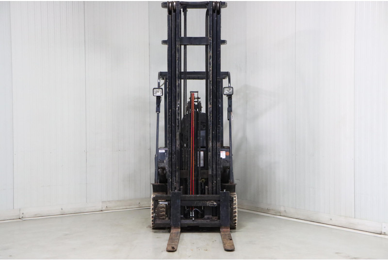 Electric forklift TCM FB25-7