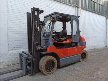  Toyota 7FBMF50 - electric forklift