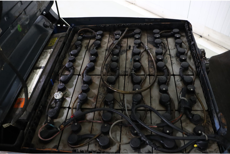 Electric forklift Toyota 8FBE16T