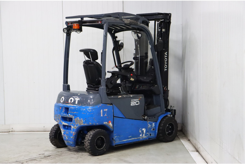 Electric forklift Toyota 8FBM20T