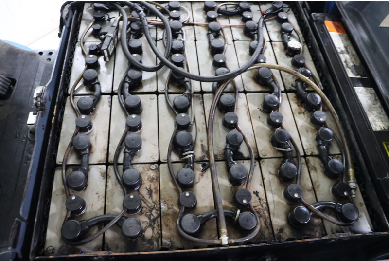 Electric forklift Toyota 8FBM20T