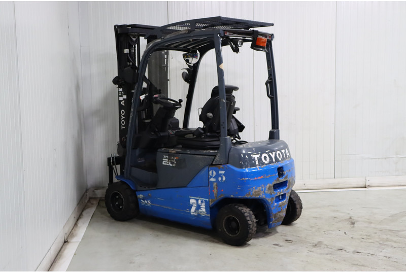 Electric forklift Toyota 8FBM20T