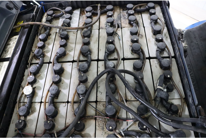 Electric forklift Toyota 8FBM20T