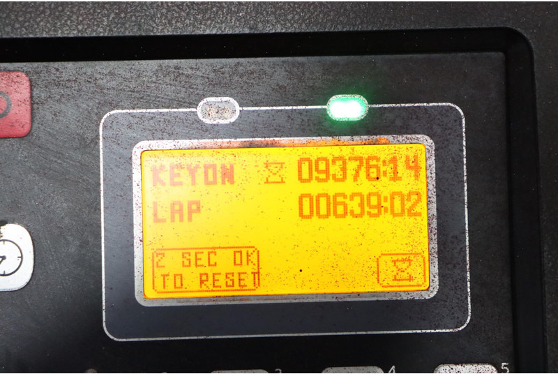 Electric forklift Toyota 8FBMT25