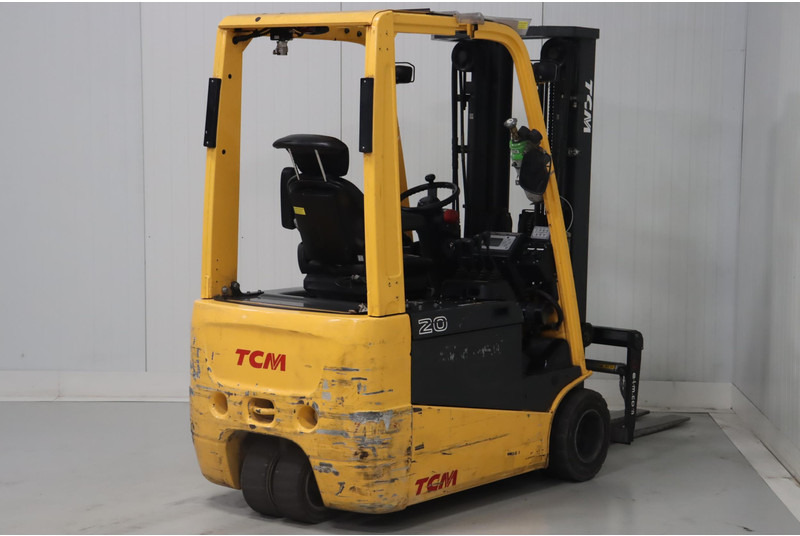 Electric forklift UniCarriers AG1N1L20H