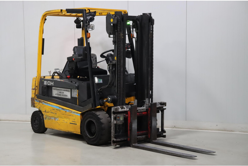 Electric forklift UniCarriers G1Q2L30HQ