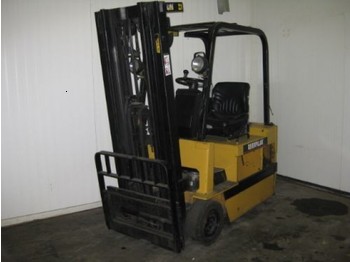 CAT F25 - Forklift