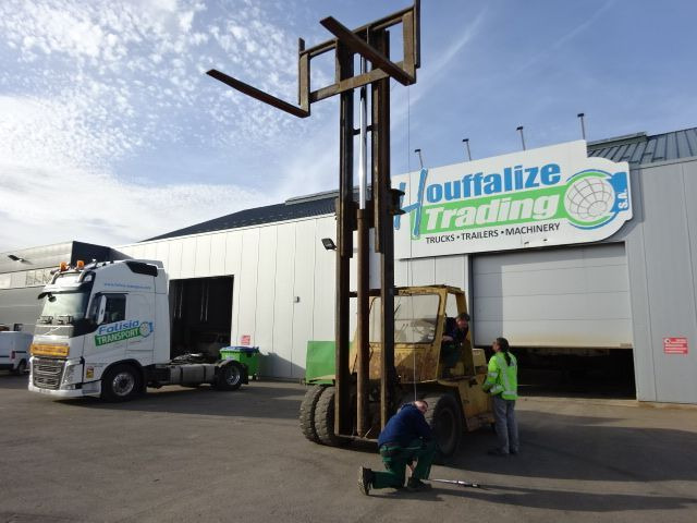 Forklift Caterpillar V225 10 tons - 5m50 lift point / 6 cylender Perkins