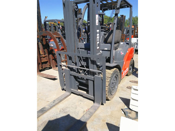 Forklift HELI FD25: picture 1