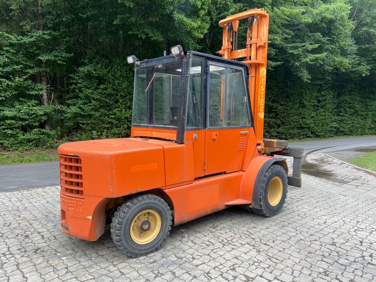 Diesel forklift HYSTER H 110 E: picture 7