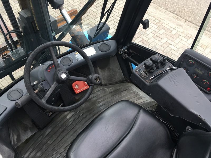 Diesel forklift Hyster H12.00XM: picture 10