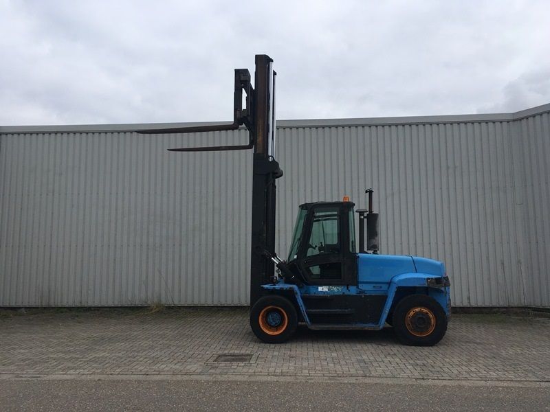 Diesel forklift Hyster H12.00XM: picture 8