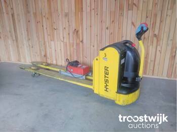 Pallet truck Hyster P2.5: picture 1