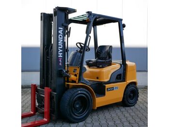 Electric forklift Hyundai 30D-7E (+ video): picture 1