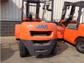 New Diesel forklift JAC CPCD25: picture 1