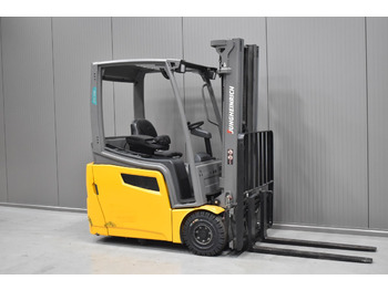 Electric forklift JUNGHEINRICH EFG