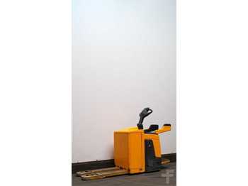 Pallet truck Jungheinrich ERE225: picture 1