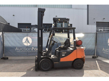 Doosan G30E-5 - LPG forklift