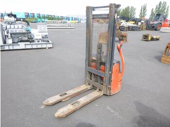 Stacker Linde E16: picture 1