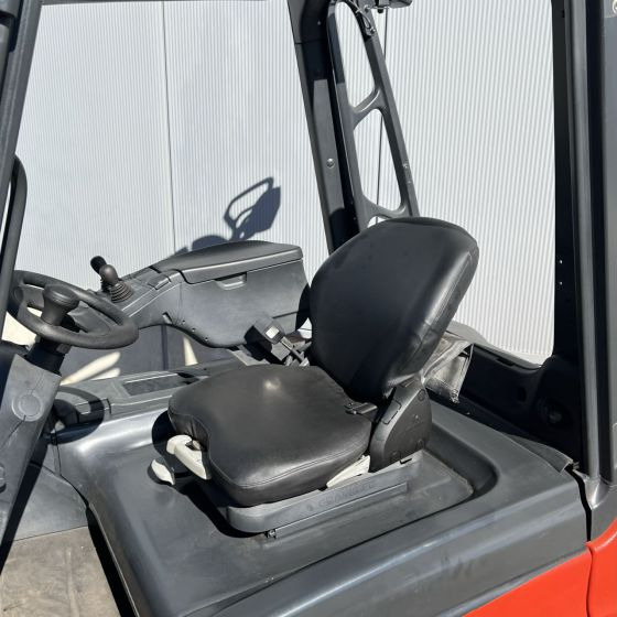 Forklift Linde E30 (387): picture 5
