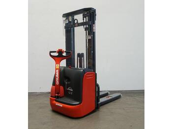Stacker Linde L 12/379: picture 1