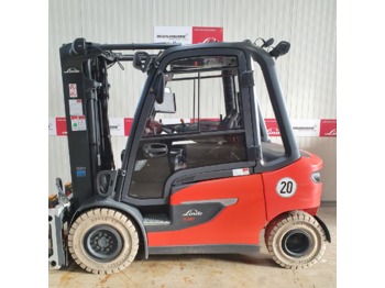 Electric forklift Linde X30: picture 1