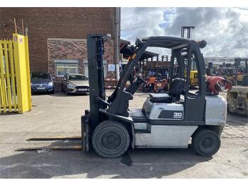 LPG forklift Nissan UGD02A30PQ: picture 1