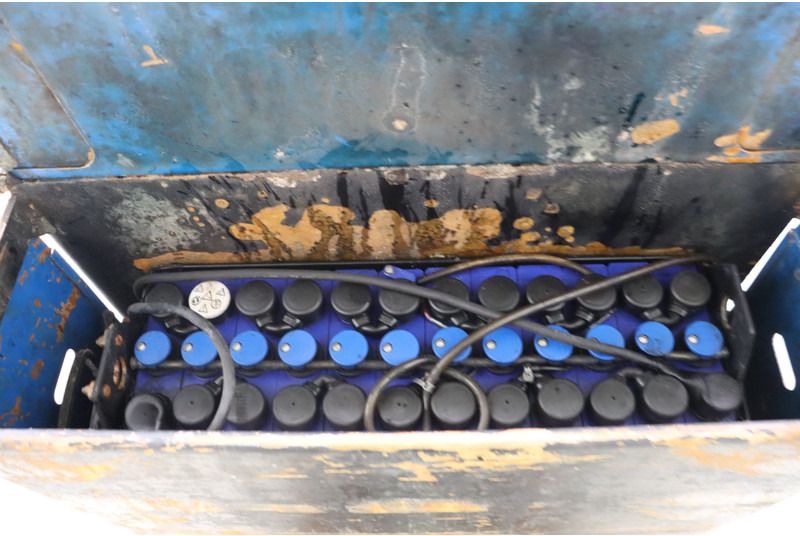 Order picker Toyota LSE200