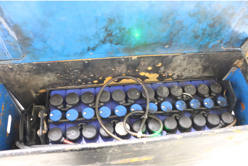 Order picker Toyota LSE200