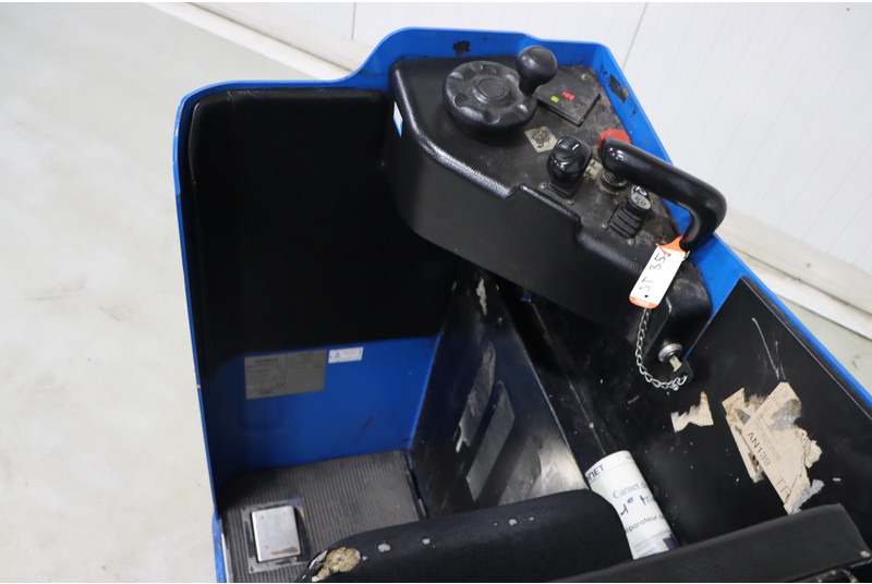 Order picker Toyota LSE200