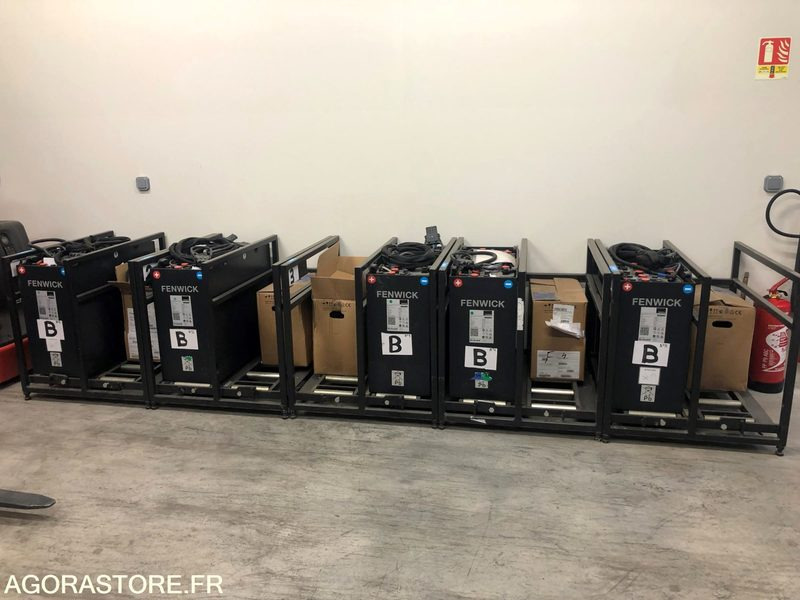 Stacker Gerbeur à plateforme élevable