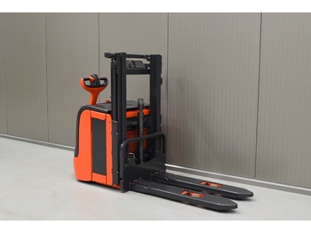 Stacker LINDE L 14