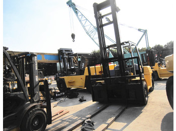 Diesel forklift TCM