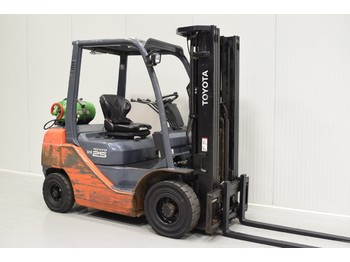 Diesel forklift TOYOTA 02-8FGF25: picture 1