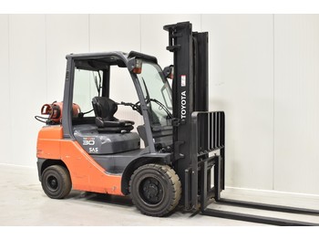 Diesel forklift TOYOTA 02-8FGF30: picture 1