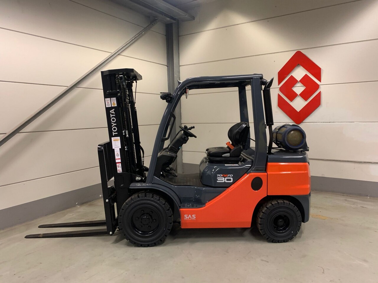 Diesel forklift TOYOTA 02-8FGF30: picture 2