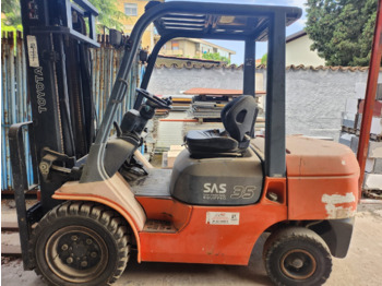 Diesel forklift TOYOTA 35: picture 2