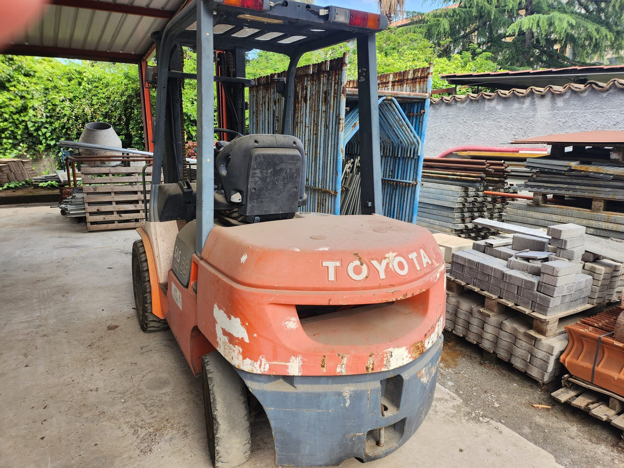 Diesel forklift TOYOTA 35: picture 3
