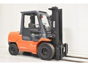 Forklift TOYOTA 42-7FD45: picture 1