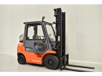 Diesel forklift TOYOTA 42-7FGF25: picture 1