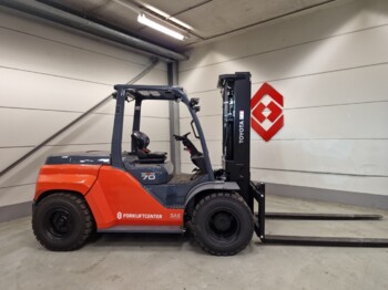 Diesel forklift TOYOTA 8FD70F: picture 1