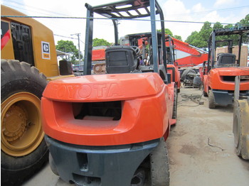 Diesel forklift TOYOTA FD50: picture 1