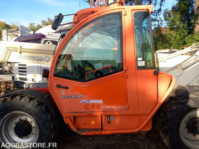 Telescopic handler Chariot télescopique JLG 4013