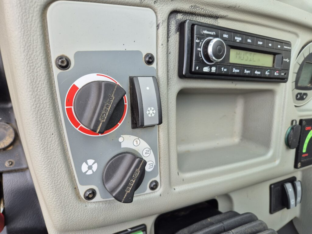 Telescopic handler KRAMER KT276